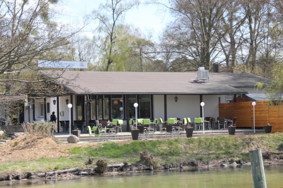Budget Seezeit-Resort Am Werbellinsee Altenhof  Exteriör bild
